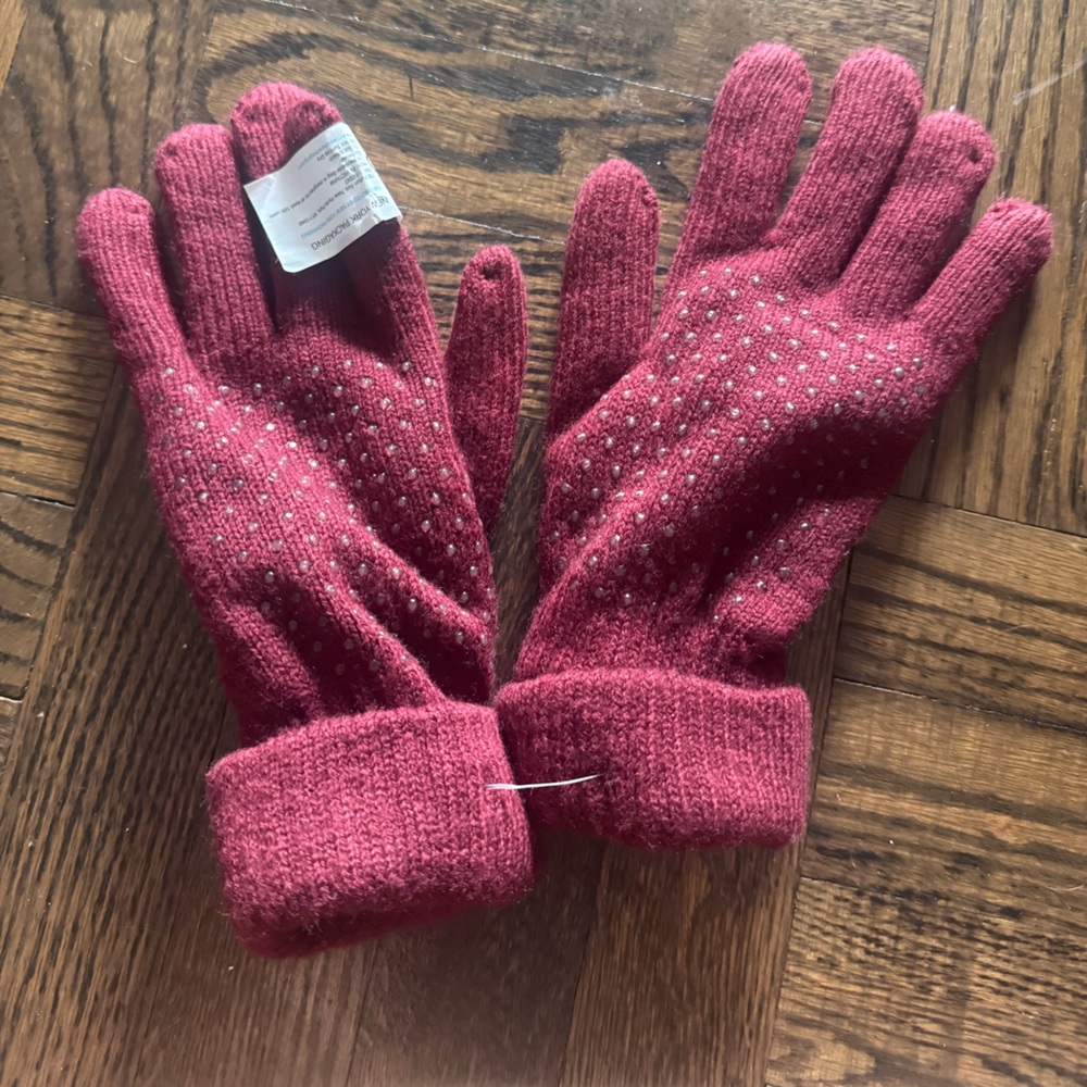 Field & Stream Burgundy Knit Gloves with Fur Inside NWT